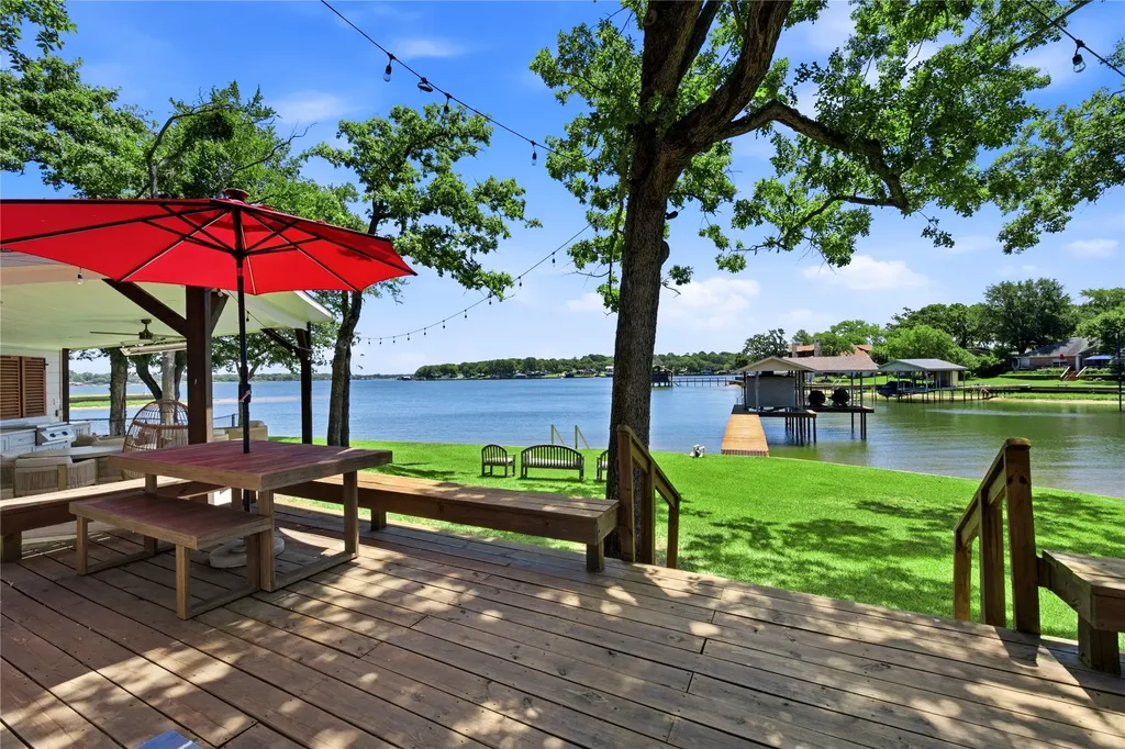 104 Doering Bay Circle Mabank TX 75156
