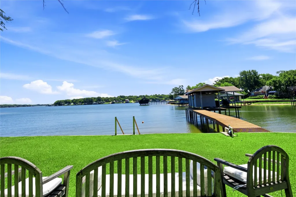 104 Doering Bay Circle Mabank TX 75156