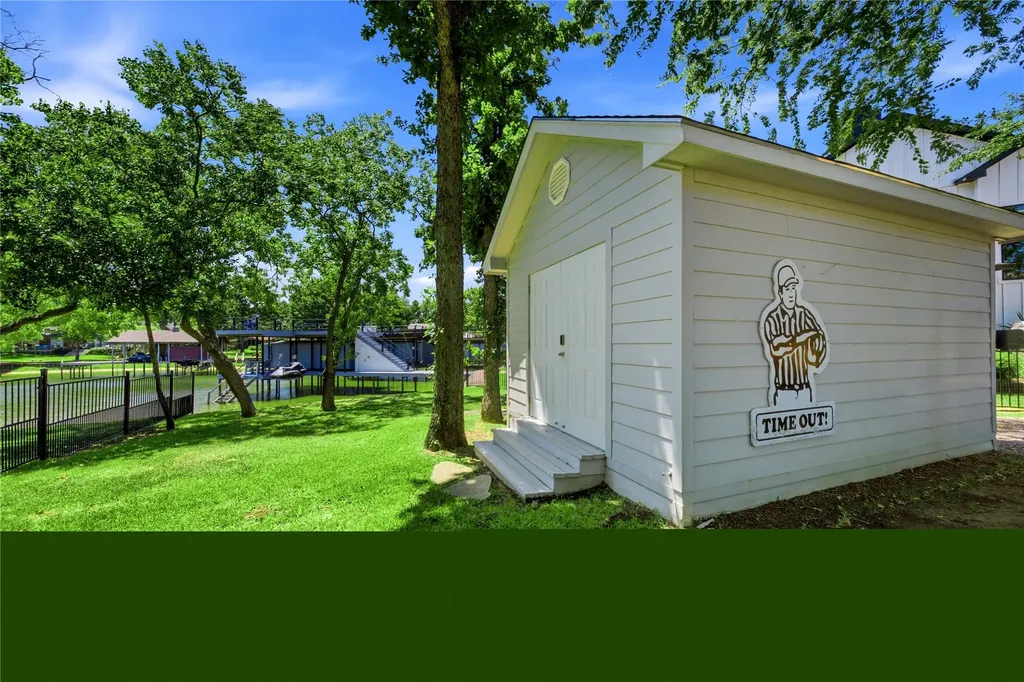 104 Doering Bay Circle Mabank TX 75156