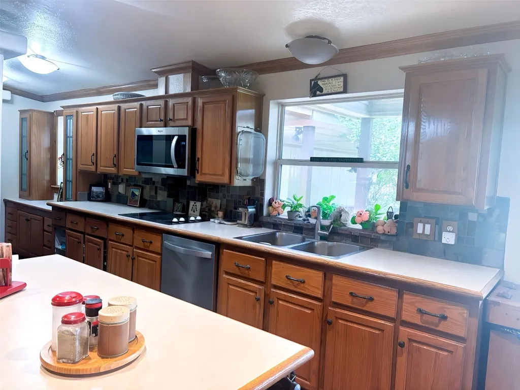 129 Saint Michaels Drive Trinidad TX 75163