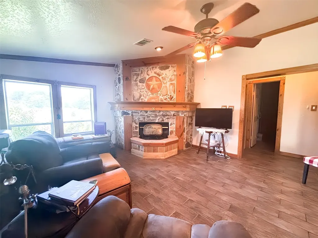 129 Saint Michaels Drive Trinidad TX 75163
