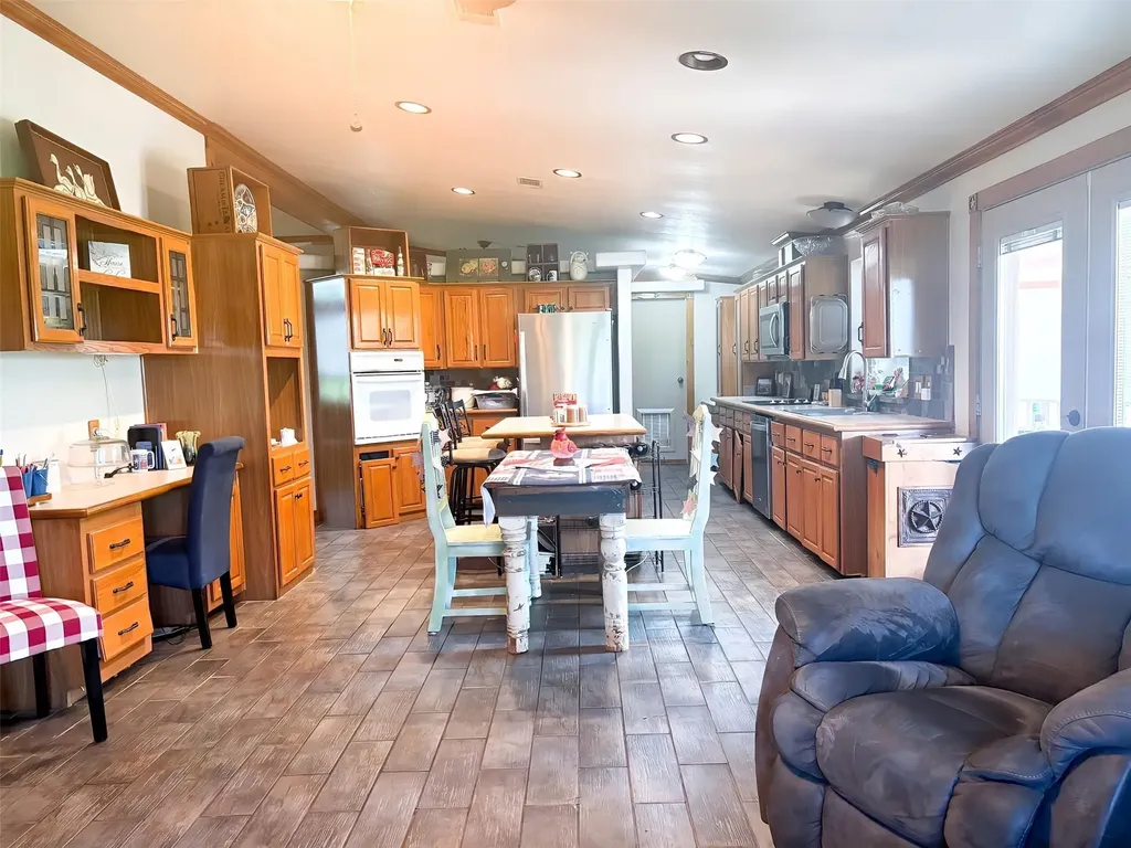 129 Saint Michaels Drive Trinidad TX 75163