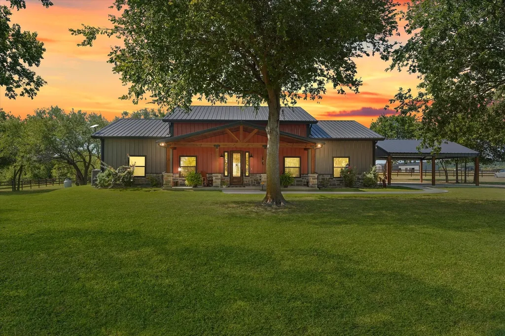 9861 Fm-66 Maypearl TX 76064