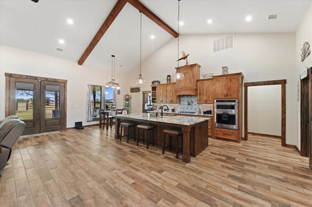 9861 Fm-66 Maypearl TX 76064