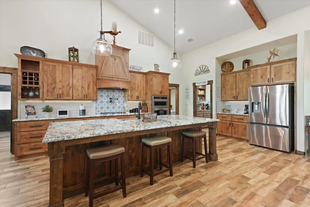 9861 Fm-66 Maypearl TX 76064
