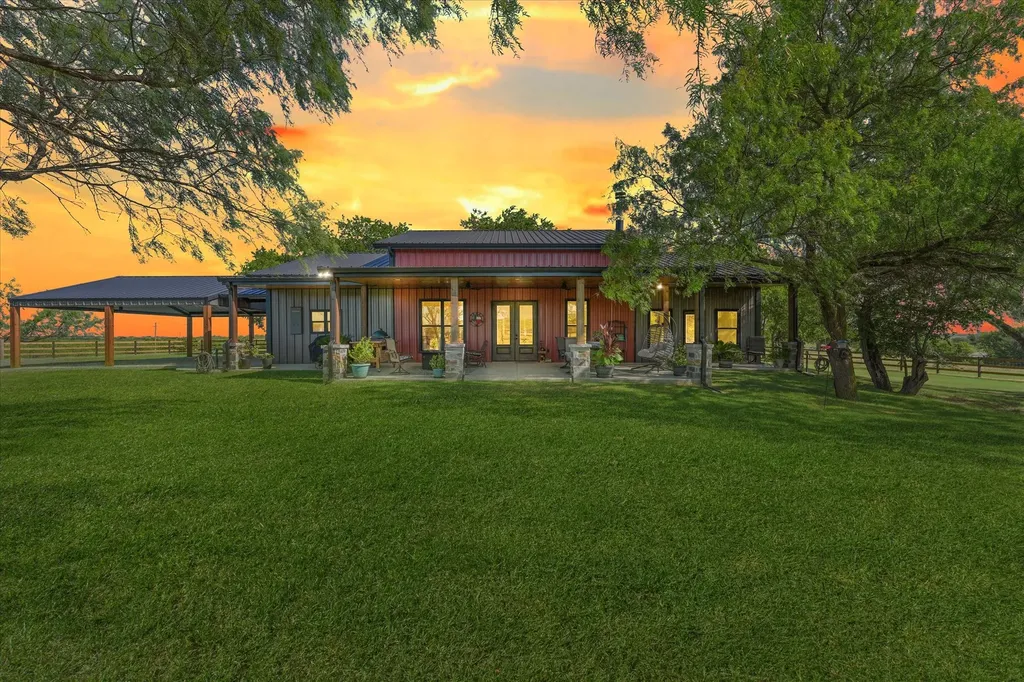 9861 Fm-66 Maypearl TX 76064