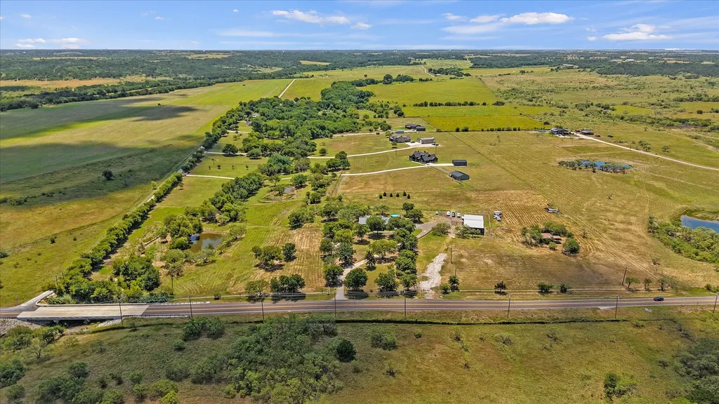 9861 Fm-66 Maypearl TX 76064