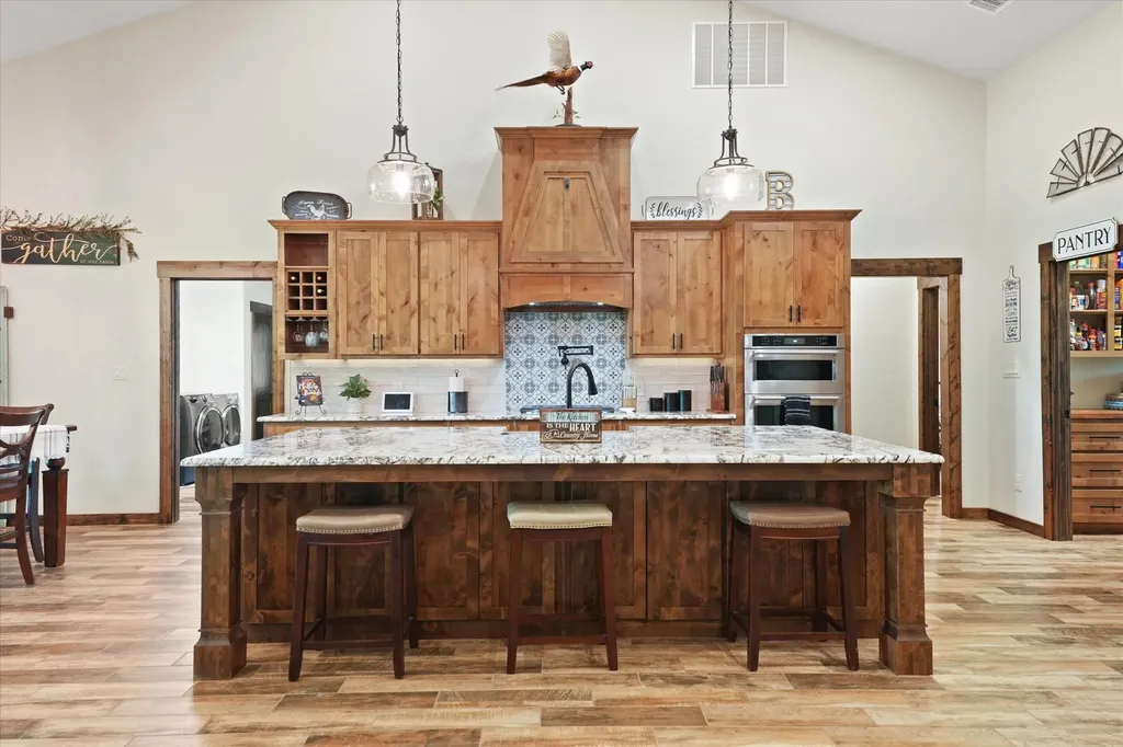 9861 Fm-66 Maypearl TX 76064