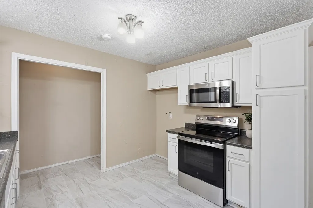 3113 Spring Lake Drive Bedford TX 76021