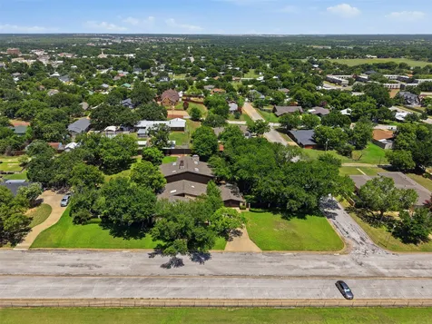 512 S Ammerman Avenue Eastland TX 76448