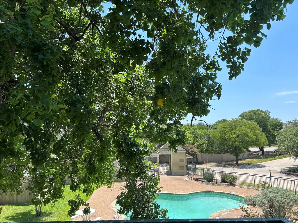 4107 Esters Road Irving TX 75038