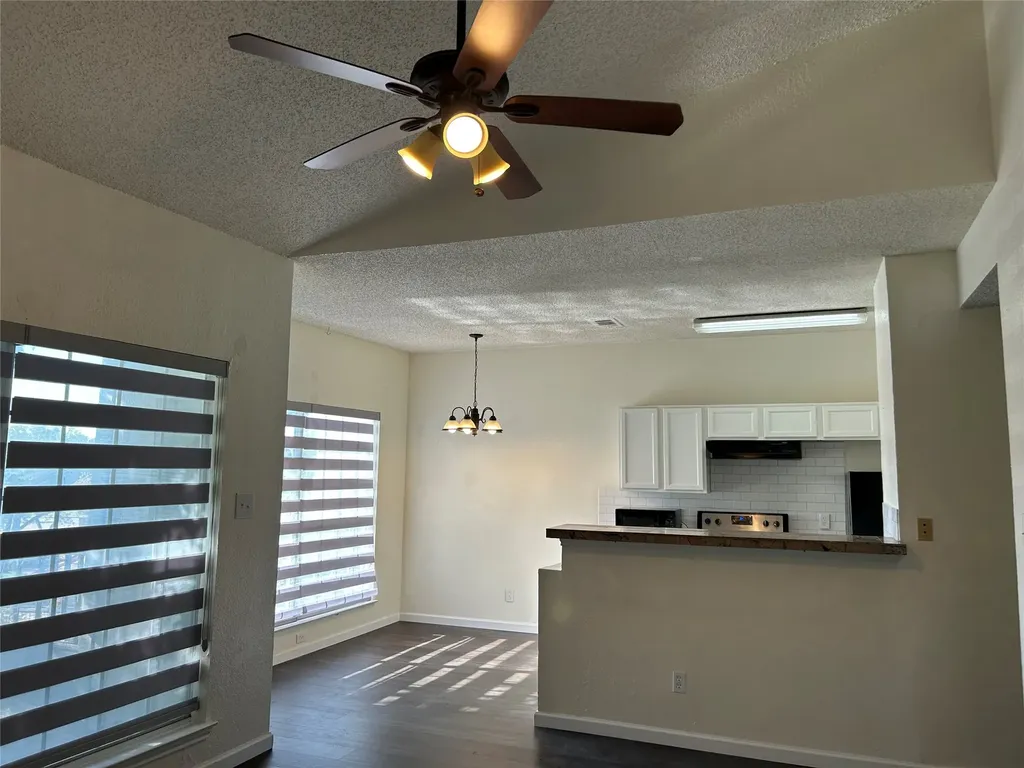 4107 Esters Road Irving TX 75038