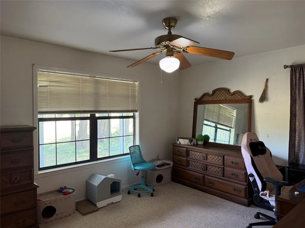 10047 E State Highway 36 Jonesboro TX 76538