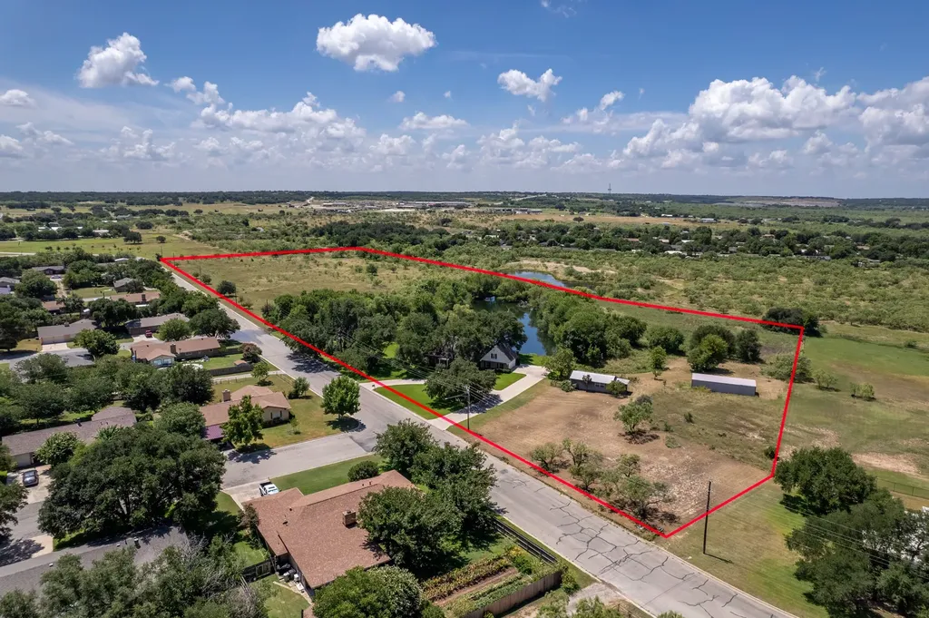 4501 River Oaks Drive Brownwood TX 76801