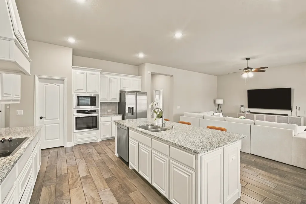 466 Summer Grove Drive Midlothian TX 76065