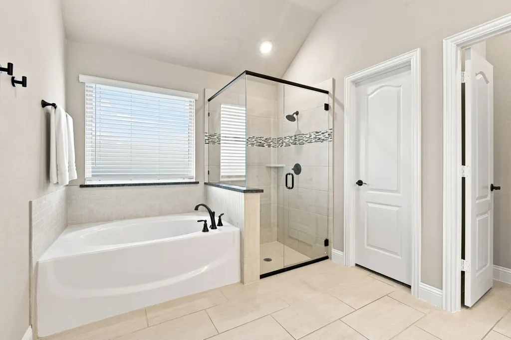 466 Summer Grove Drive Midlothian TX 76065