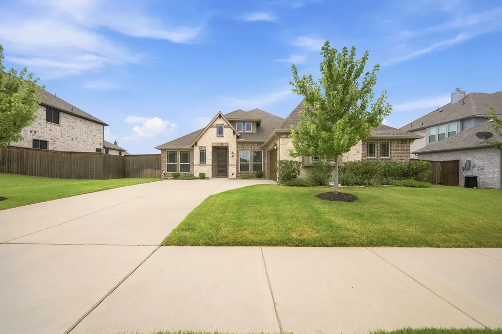 466 Summer Grove Drive Midlothian TX 76065
