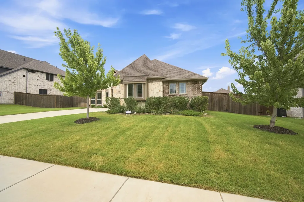 466 Summer Grove Drive Midlothian TX 76065