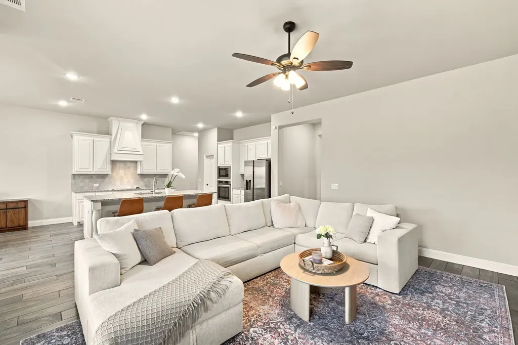 466 Summer Grove Drive Midlothian TX 76065