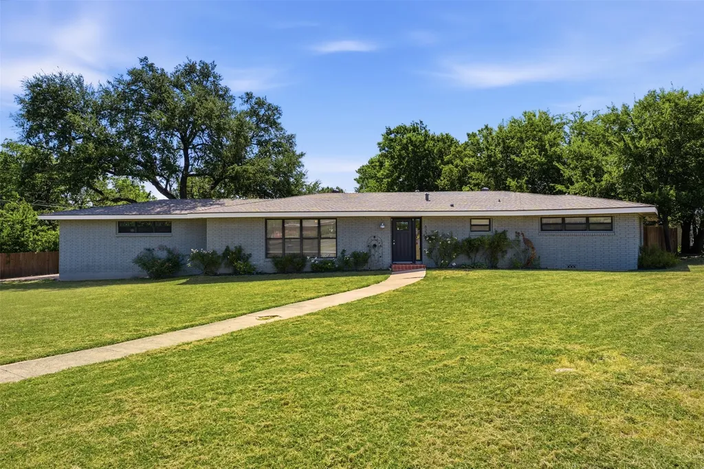 627 Bellaire Drive Woodway TX 76712