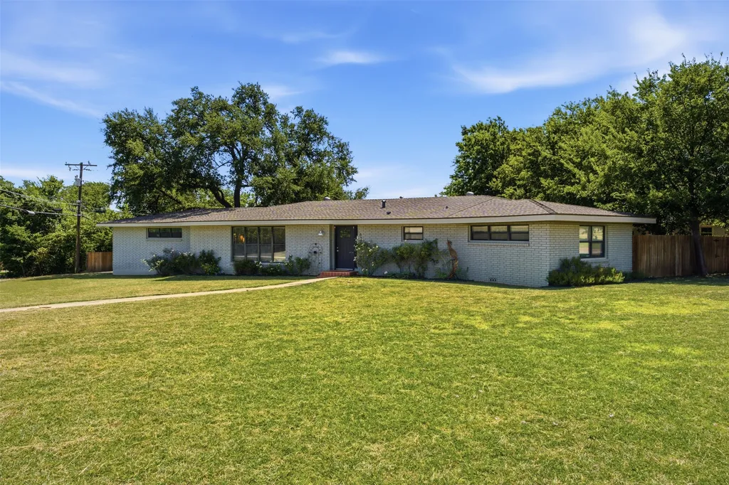 627 Bellaire Drive Woodway TX 76712