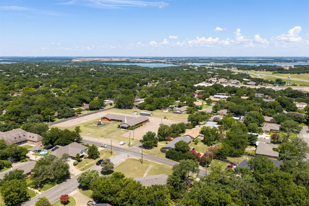 627 Bellaire Drive Woodway TX 76712