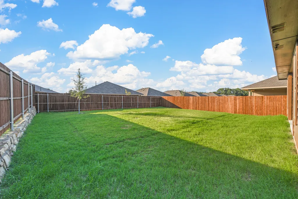 131 Orchard Pines Place Boyd TX 76023