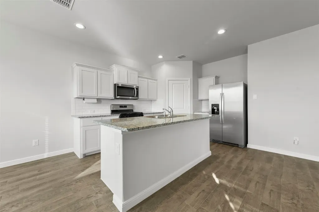 131 Orchard Pines Place Boyd TX 76023