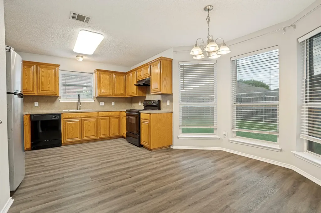 1715 Treasure Cay Drive Mansfield TX 76063