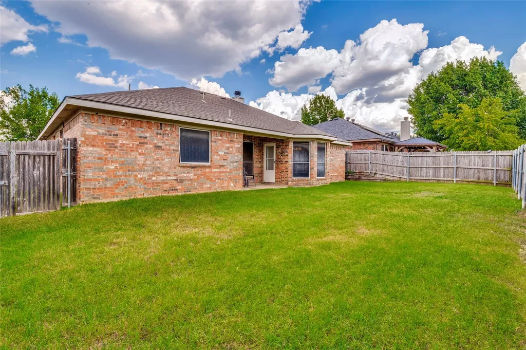 1715 Treasure Cay Drive Mansfield TX 76063