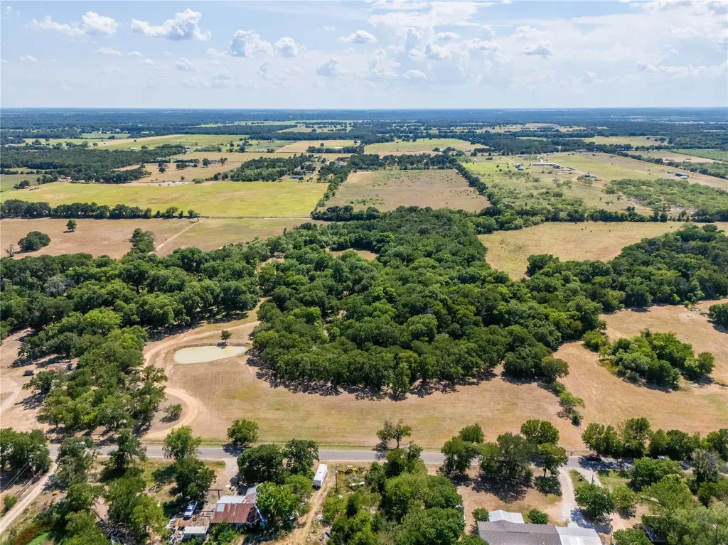 661 Clater Powell Road Gholson TX 76705