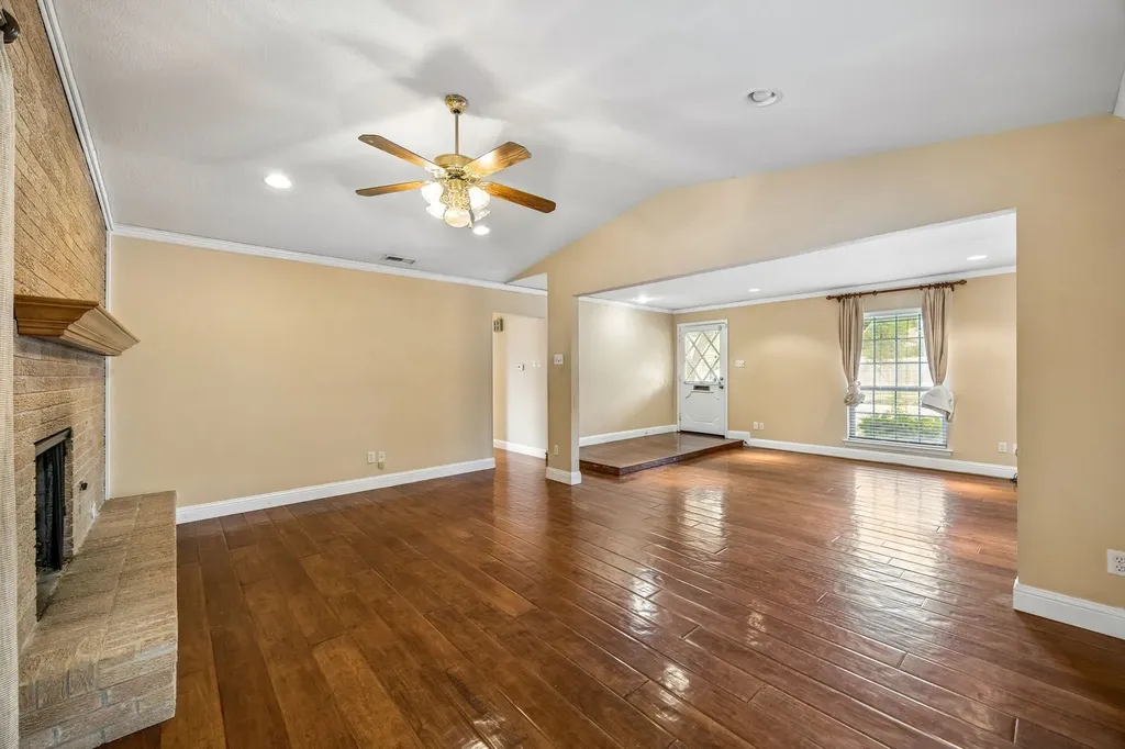 2010 Custer Parkway Richardson TX 75080