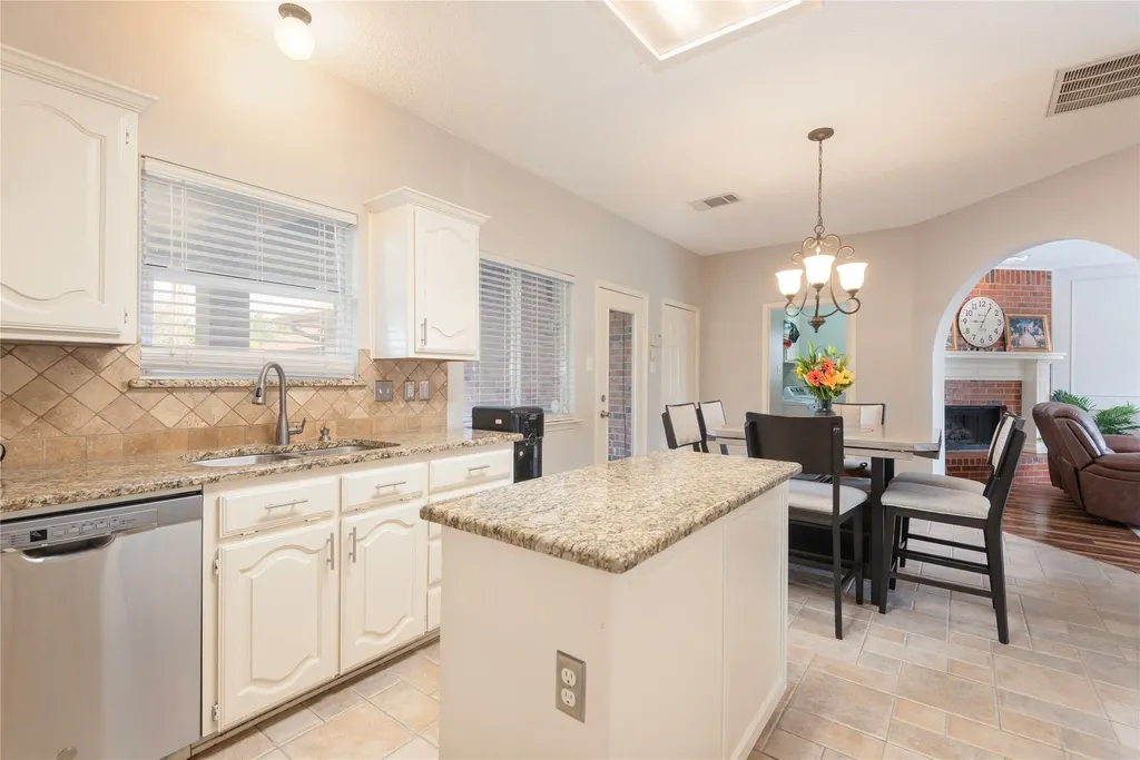 620 Sierra Vista Allen TX 75002