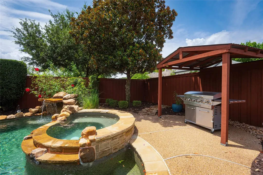 620 Sierra Vista Allen TX 75002