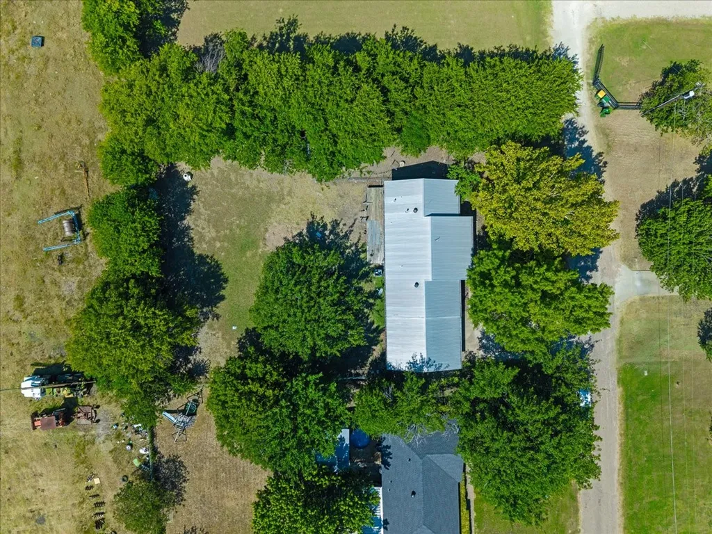 104 Parker Street Italy TX 76651