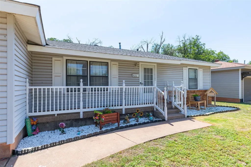741 Briarwood Street Abilene TX 79603