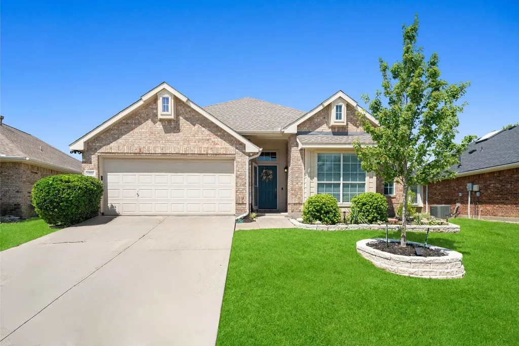 6509 Lake Forest Lane Sachse TX 75048