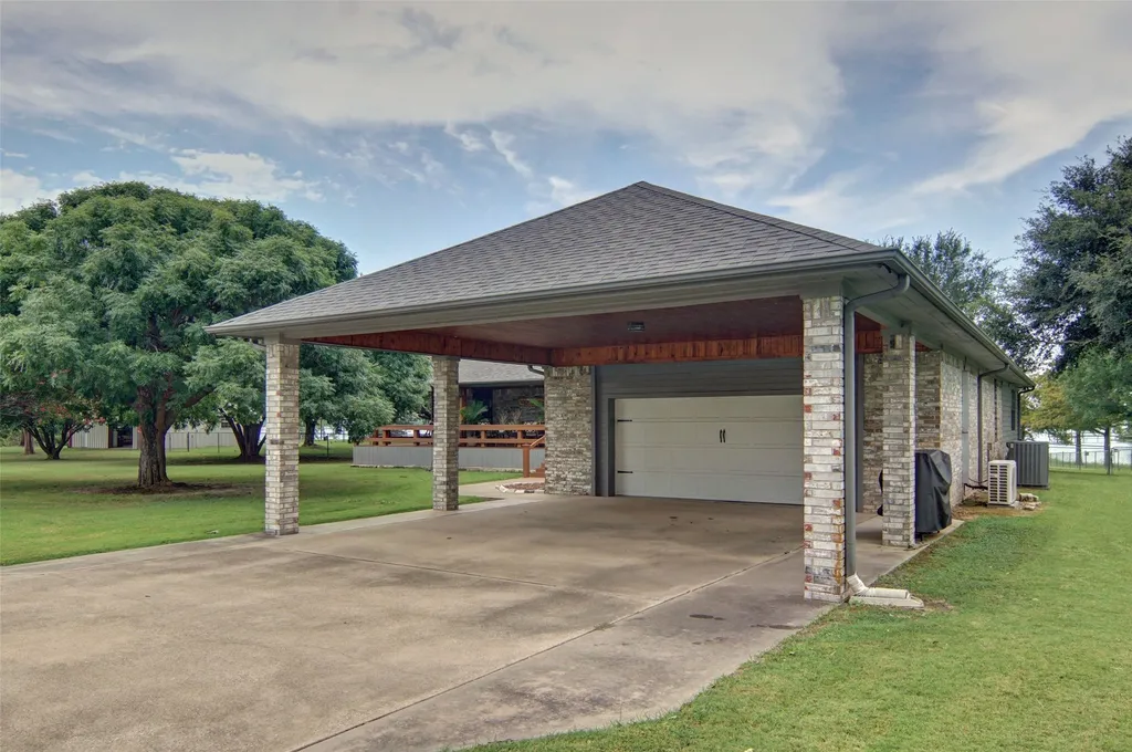 4189 Fm 2946 Emory TX 75440