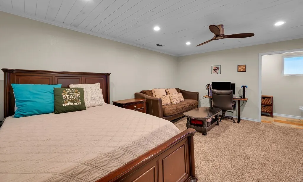 5819 Fm 56 Clifton TX 76634