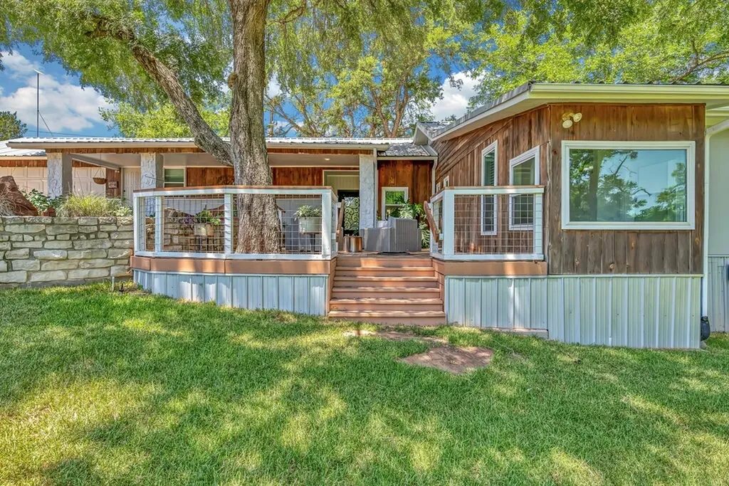 5819 Fm 56 Clifton TX 76634
