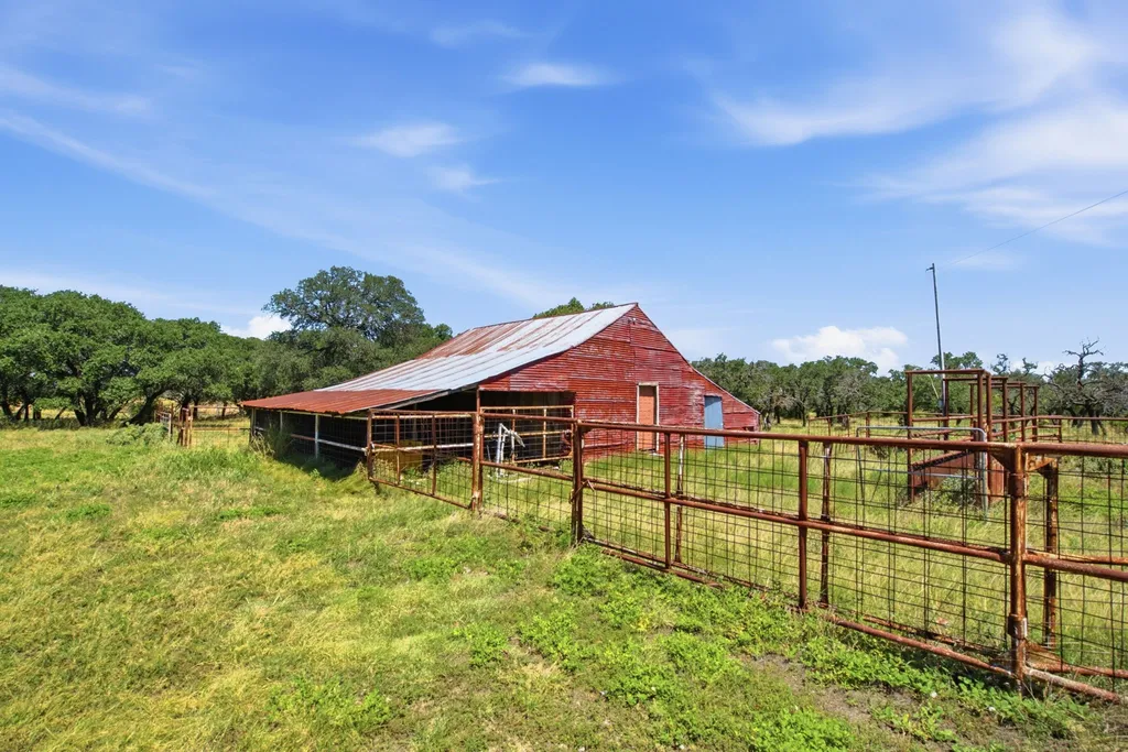 2975 N Fm 1702 Hamilton TX 76531
