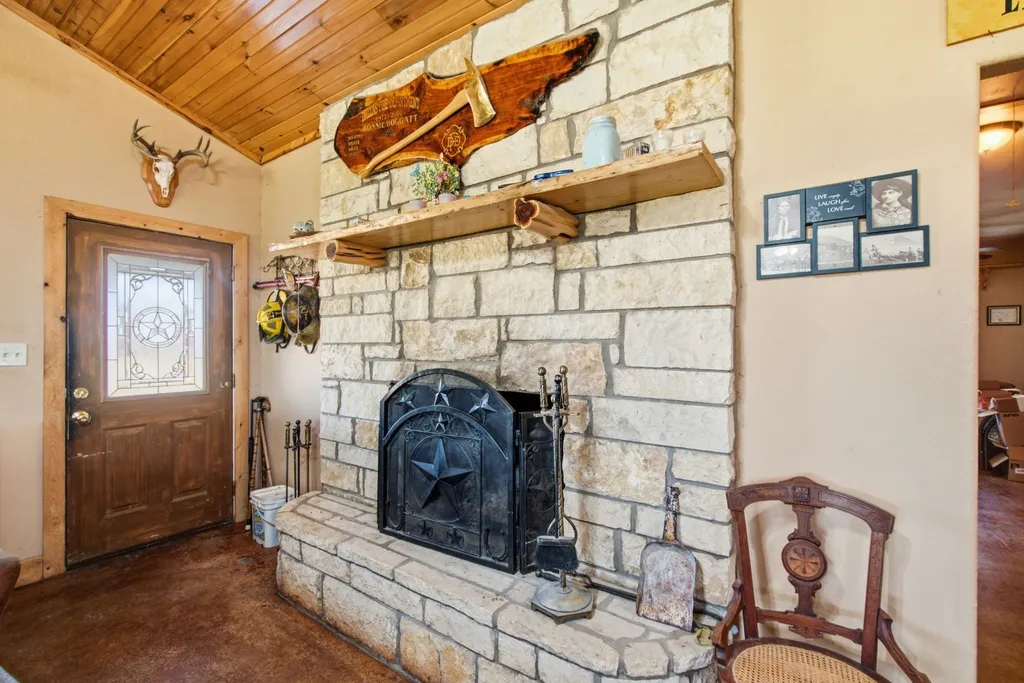 2975 N Fm 1702 Hamilton TX 76531