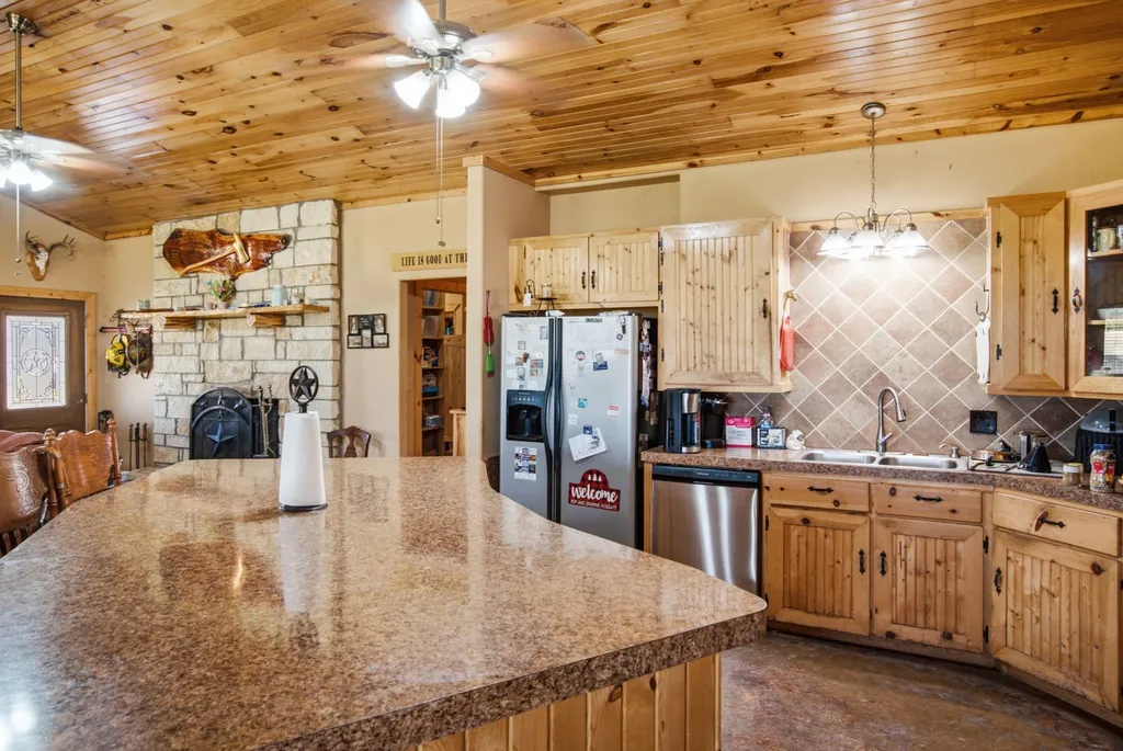 2975 N Fm 1702 Hamilton TX 76531