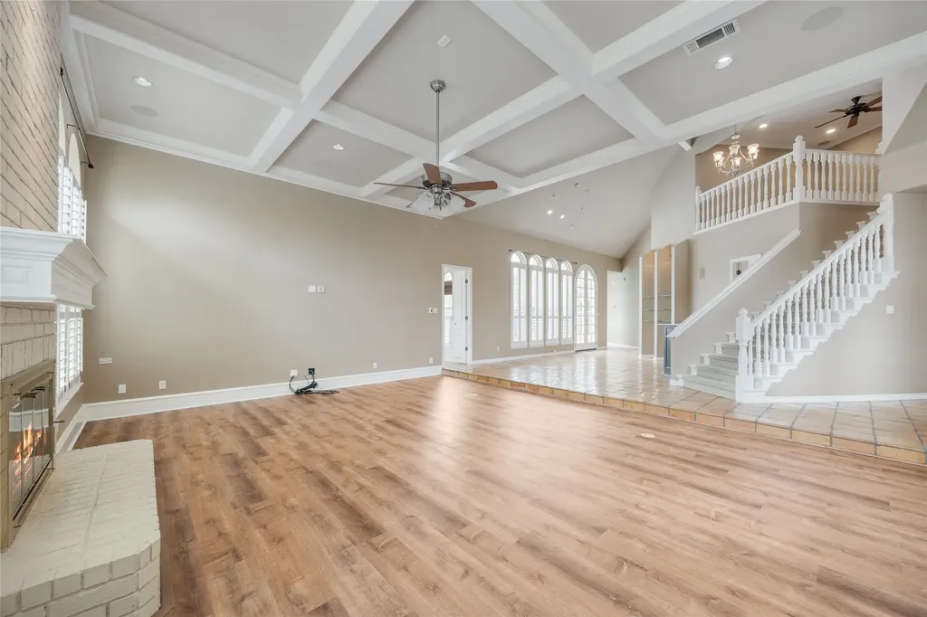 1201 Findlay Drive Arlington TX 76012