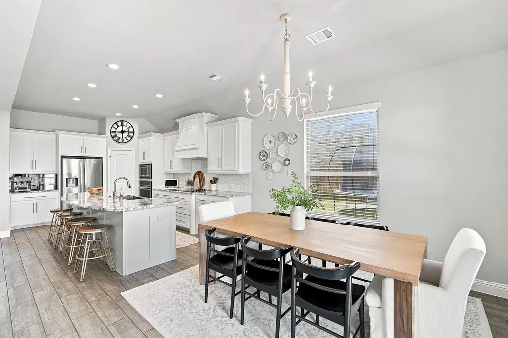 205 Canterbury Court Midlothian TX 76065