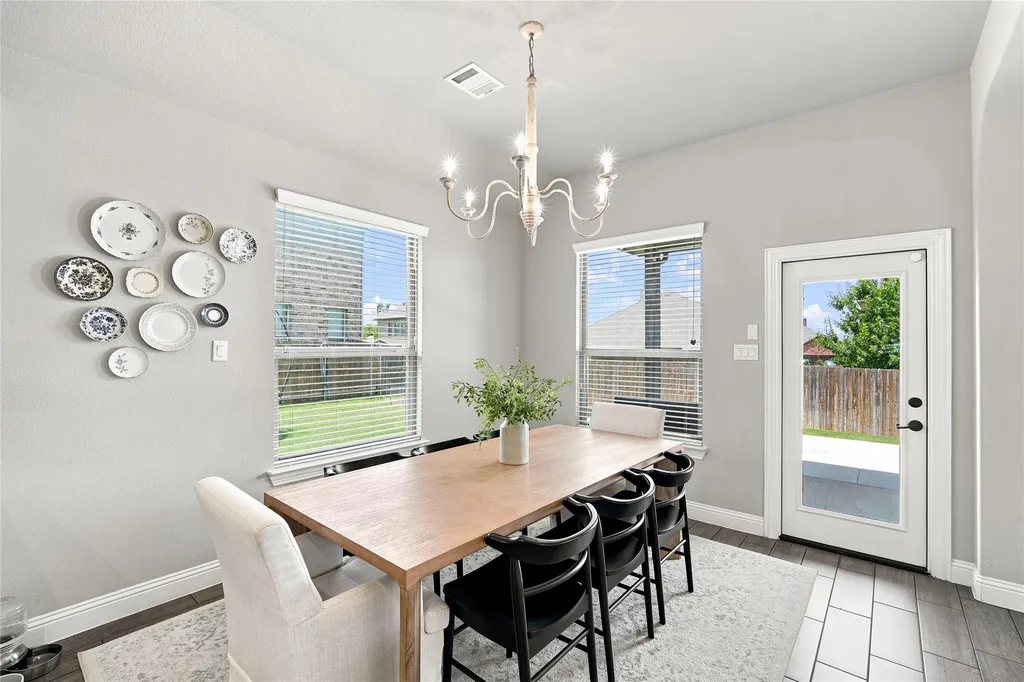 205 Canterbury Court Midlothian TX 76065