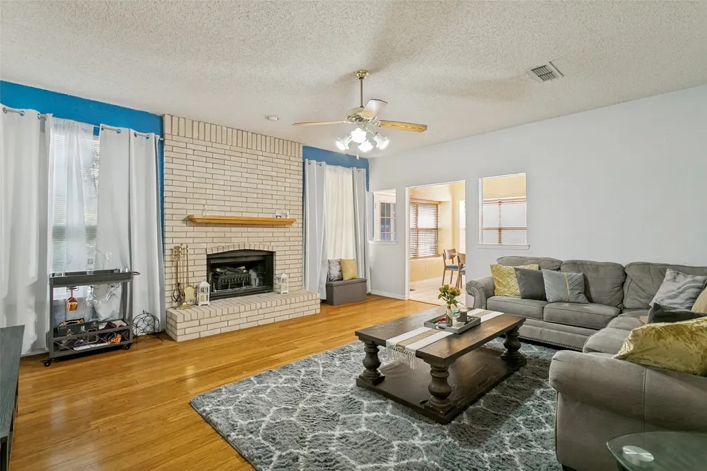 3004 Forest Creek Drive Fort Worth TX 76123