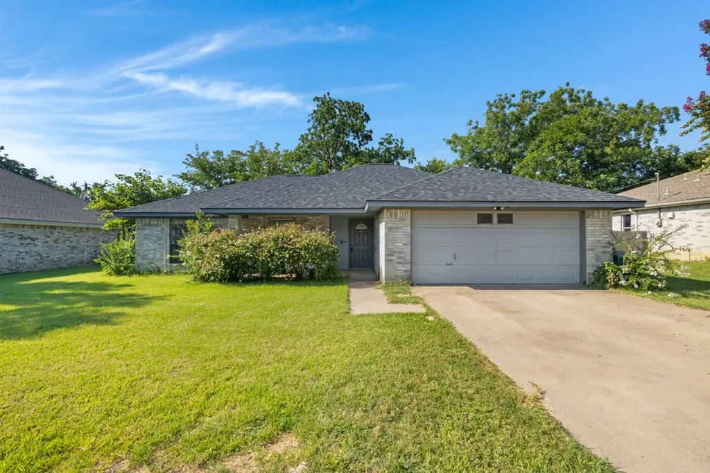 2509 Silvermeadow Lane Corinth TX 76210