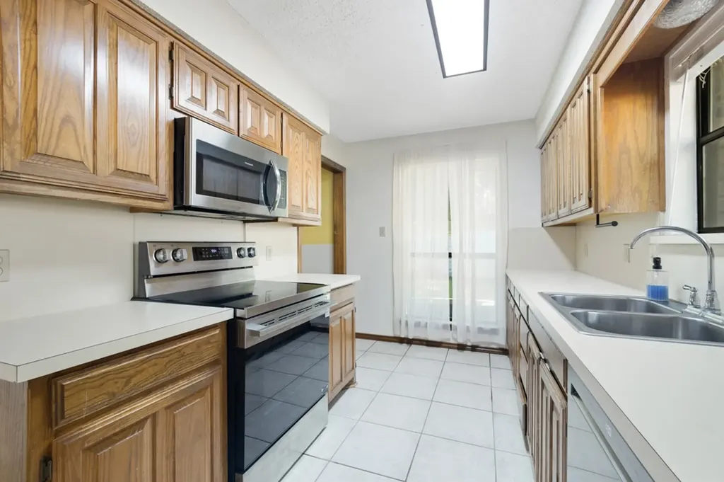 2509 Silvermeadow Lane Corinth TX 76210