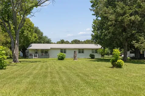180 County Road 4255 De Kalb TX 75559